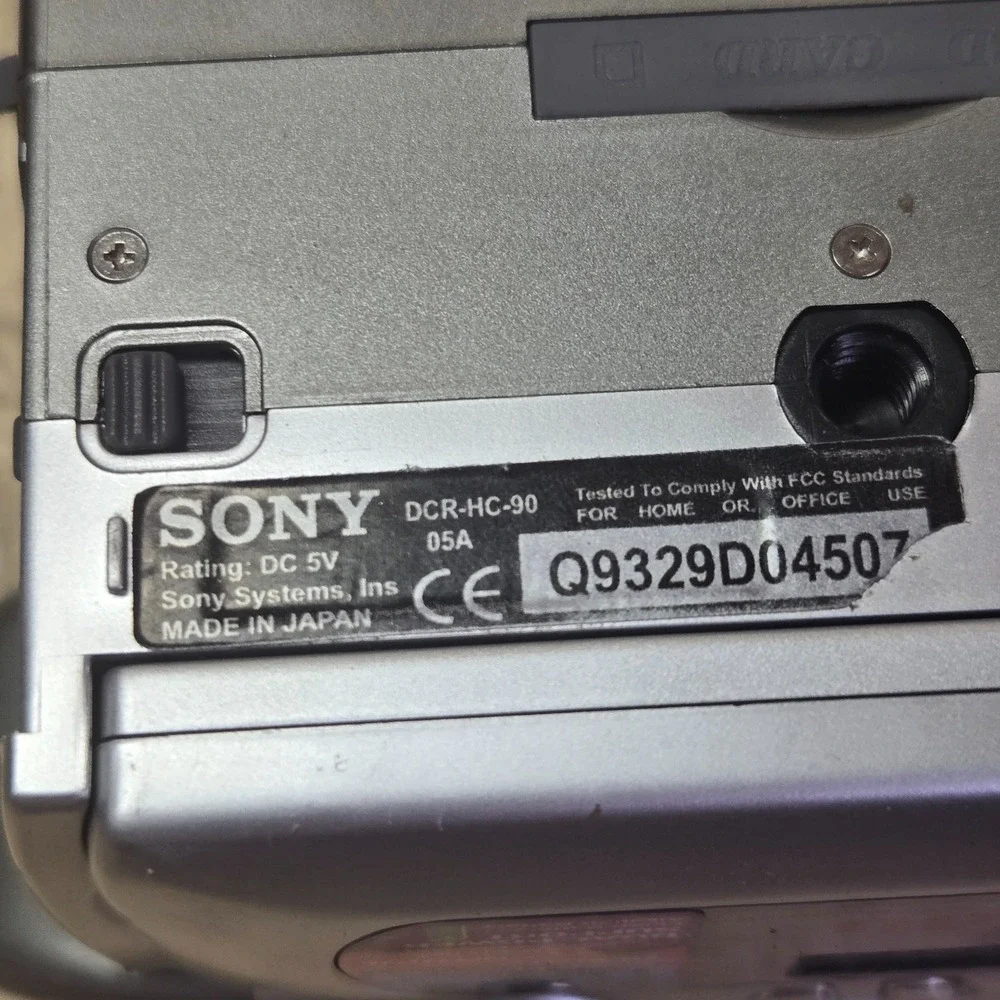 Sony Handycam DCR-HC90 Camcorder Clean untested no battery/charger read